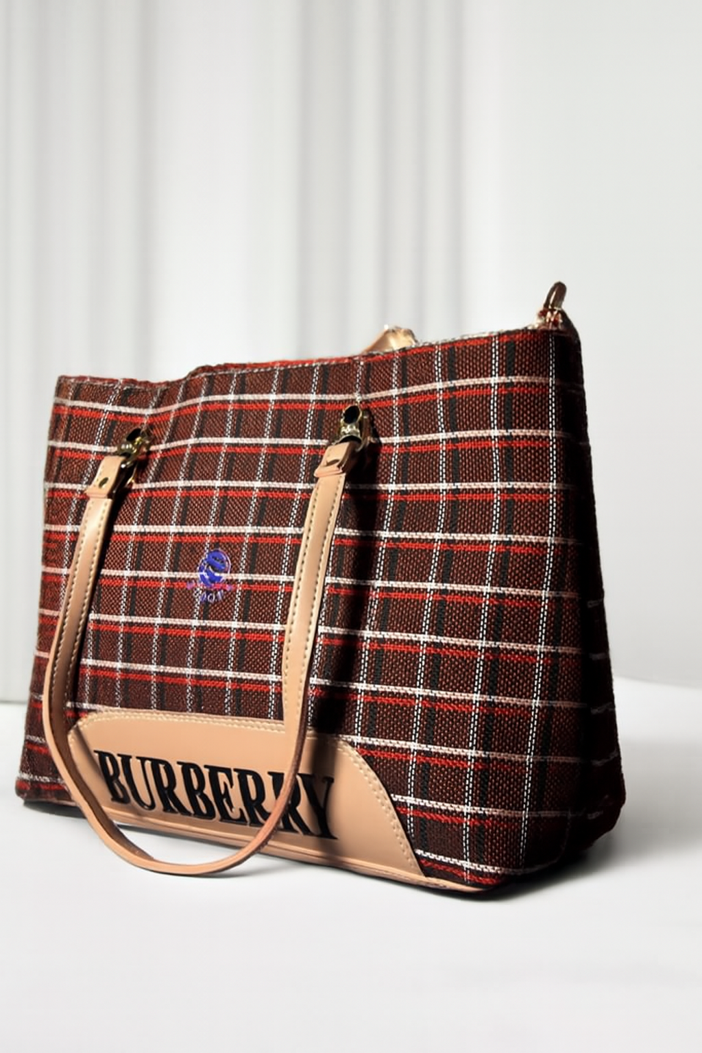 Ladies bag in faux leather in cheap price