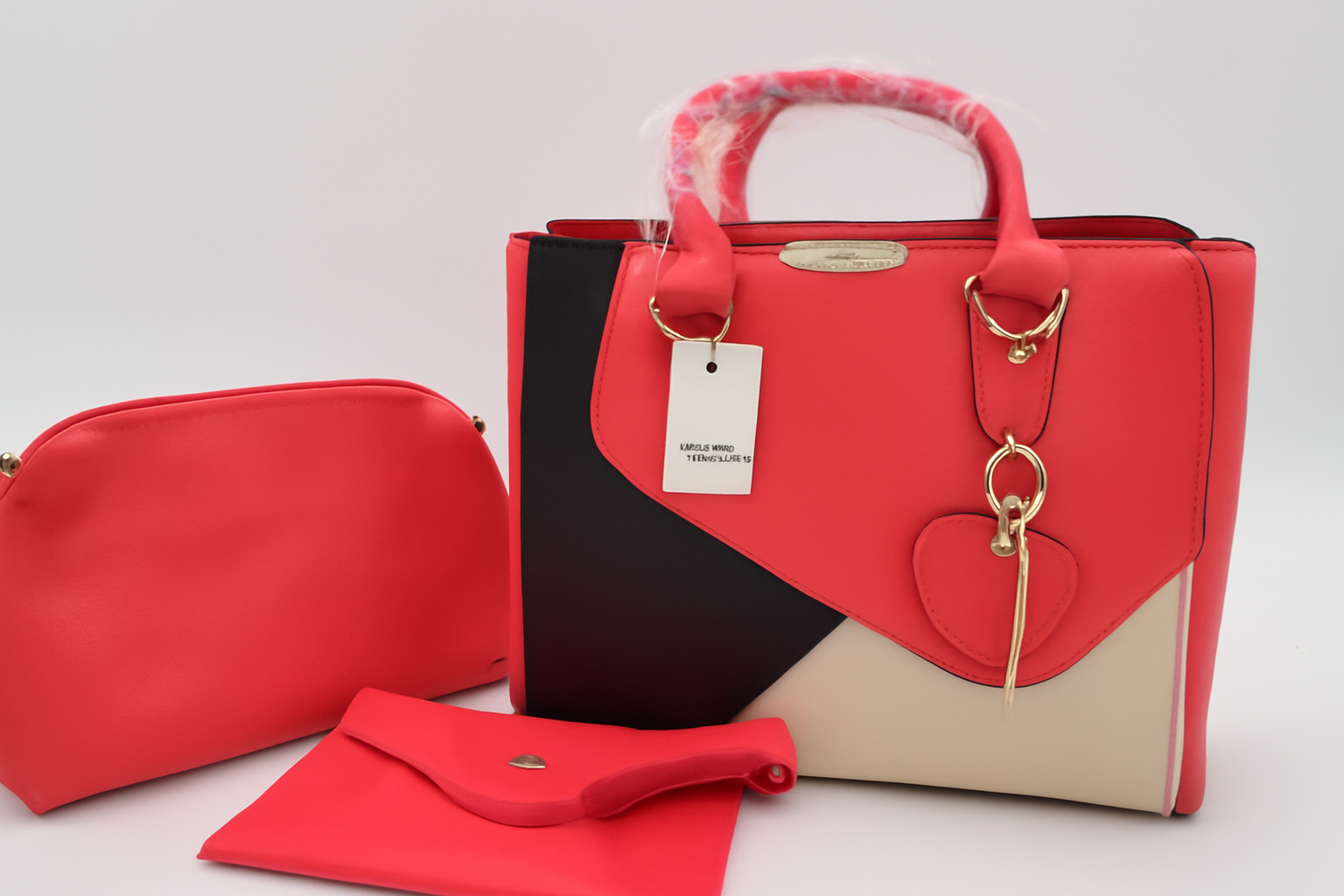 Premium handmade offer of ladies bags online in Pakistan